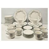 Holly Berry Pfaltzgraff 12 Place Set of China