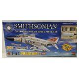 Smithsonian F-4J Phantom II model kit