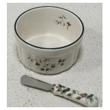 Pfaltzgraff Winterberry dip set