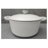 Le Creuset Signature Round Dutch Oven in white