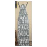 Metal foldable ironing table