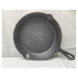 Cast iron skillet