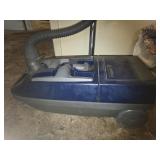 Kenmore vacuum powers on.
