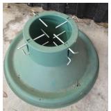 Plastic tree stand