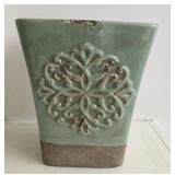 Ceramic small trash can