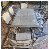 Outdoor table and 5 chairs