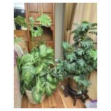Lot of 2 faux plants