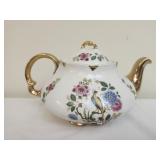 Vintage teapot Ellgreave Ironstone