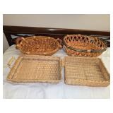 Lot of 4 small baskets
