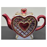 Collectible Queen of Hearts Teapot