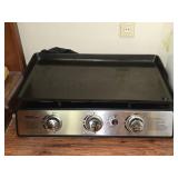 Royal Gourmet Gas Flat Top Cooker w Cover