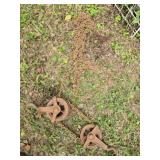 Iron chain with 2 pullies