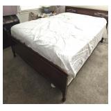 Mahogany like wood approx queen size bed