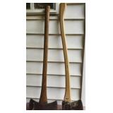 2 axes