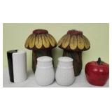 Lot of 4 sets of salt & pepper shakers