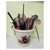 Decorative stoneware utensil holder w utensils