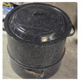 Large Vintage Speckled Enamelware Cookware