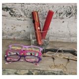 Estate Lot of Reading Glasses