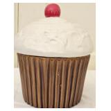Ceramic USA J54 Cupcake Cookie Jar SEE DESC