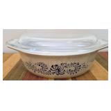 Vintage Pyrex dish with lid
