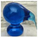 Vintage art glass figurine shaped like a kiwi bird