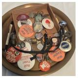 Brass plate with collectable pins