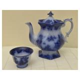 Vintage Flow Blue ironstone teapot & cup****