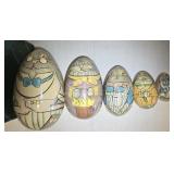 Set of 5 wooden nesting eggs