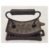 Antique Cast Iron Fluter Clothing Crimper Pleater