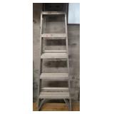 6 Foot Aluminum Ladder