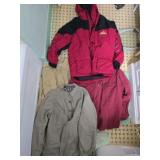 Estate Lot of Misc Mens Columbia Shirts & More