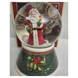 Spode Christmas Tree musical snow globe