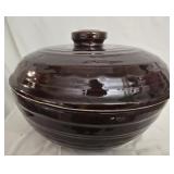 Ovenware dish with lid