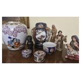 Lot of miscellaneous collectibles