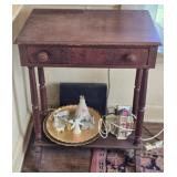 Antique Wooden Accent or Side Table w Drawer