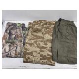 Lot of 3 Camo & North Face Pants Size Medium