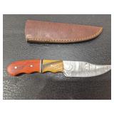 Hand made Damascus steel knife with sheath