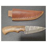 Hand made Damascus steel knife with sheath