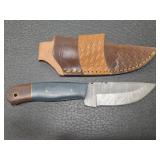 Hand made Damascus steel knife with sheath