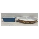 Lot of 2 vintage Pyrex dishes