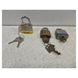 3 Padlocks w keys
