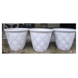 Lot of 3 plastic planters