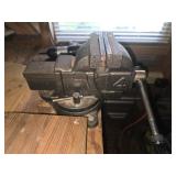 Heavy iron mounted vice
