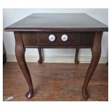 Wooden tea table w drawer