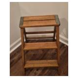 Vtg style wooden ladder