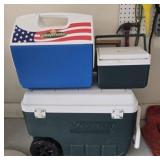 Lot of 2 coleman coolers & igloo playmate