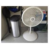 Touchles trashcan as is lasko fan tested and works