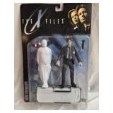 Vtg collectible The X Files figurines