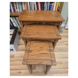 Oak wood 3pc nesting table set