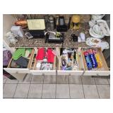 4 Drawers of Kitchen Cooking Mits Towels Utensils